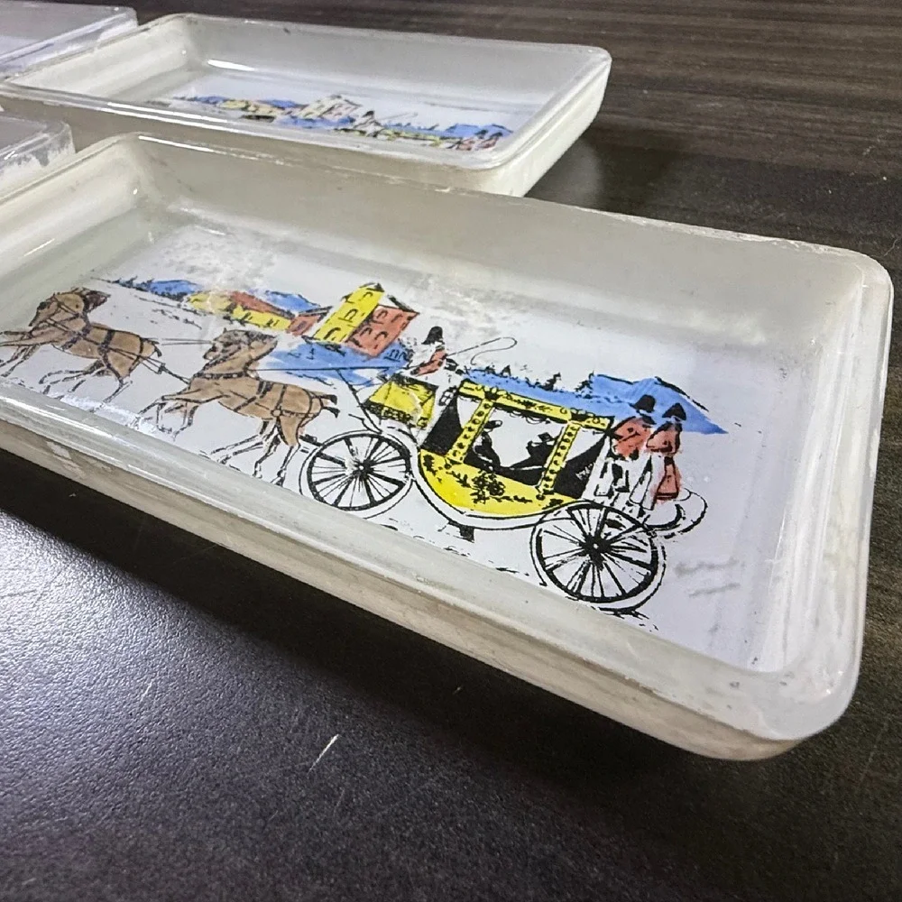 Vintage Glass Dresser Trays Set of 4 Horse Drawn Carriage‎ Trinket Dishes